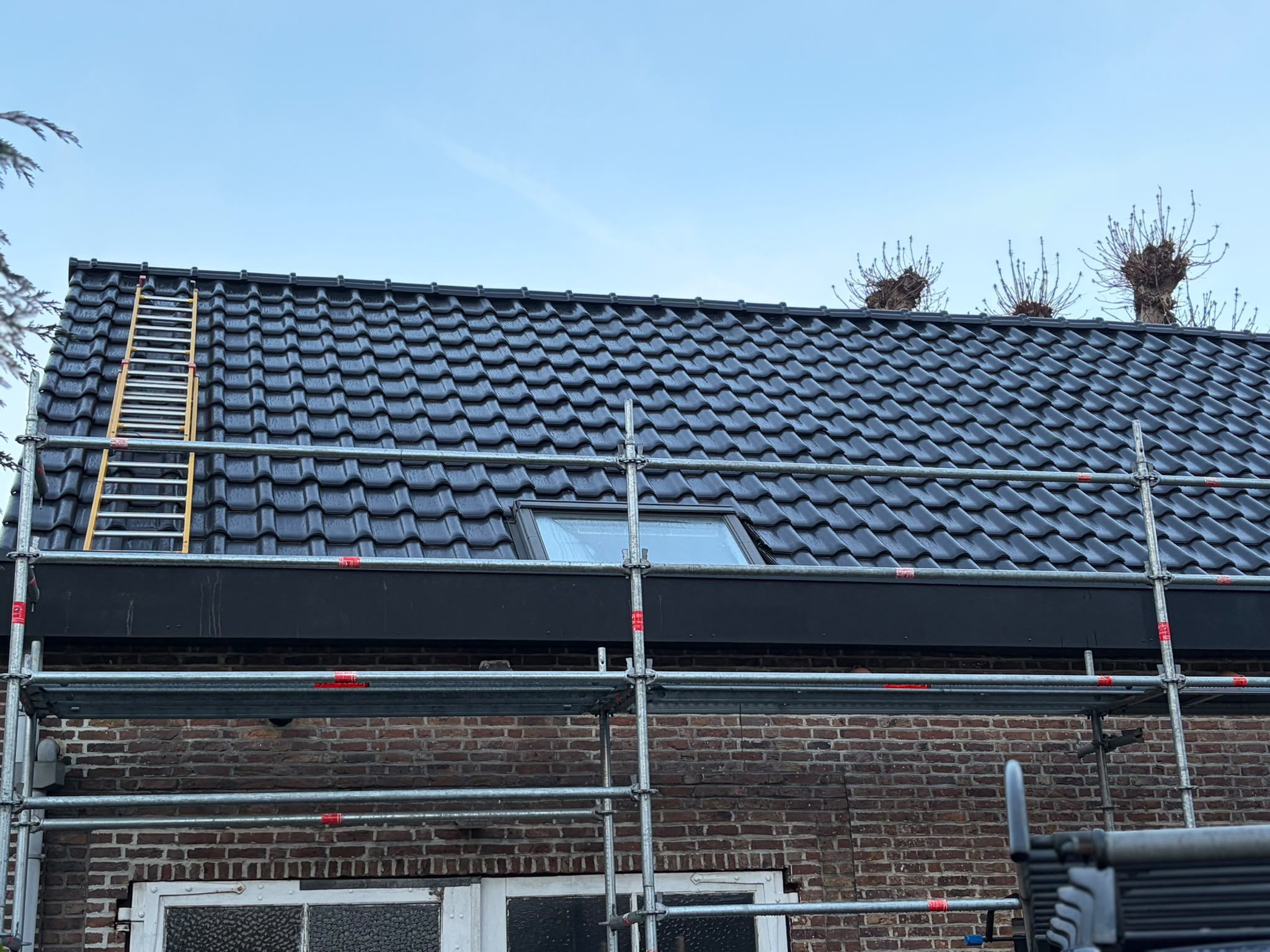 Hellende daken werken